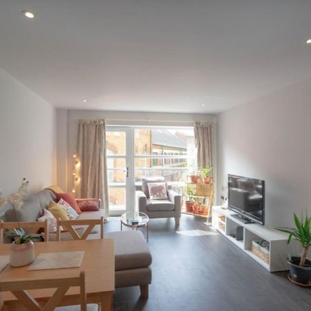 Gorgeous Spacious 2 Bed 2 Bath Apartment 레스터 외부 사진