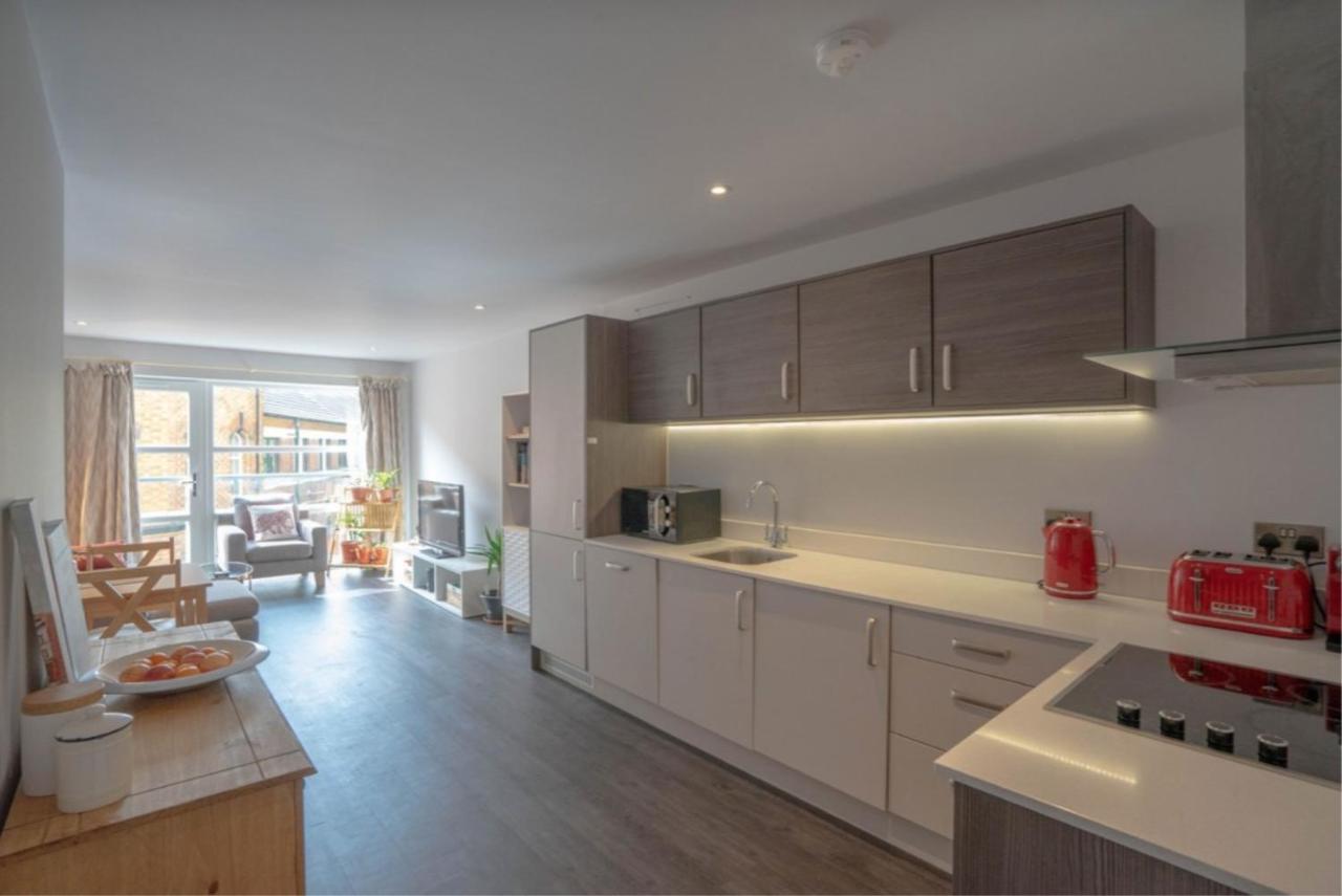 Gorgeous Spacious 2 Bed 2 Bath Apartment 레스터 외부 사진