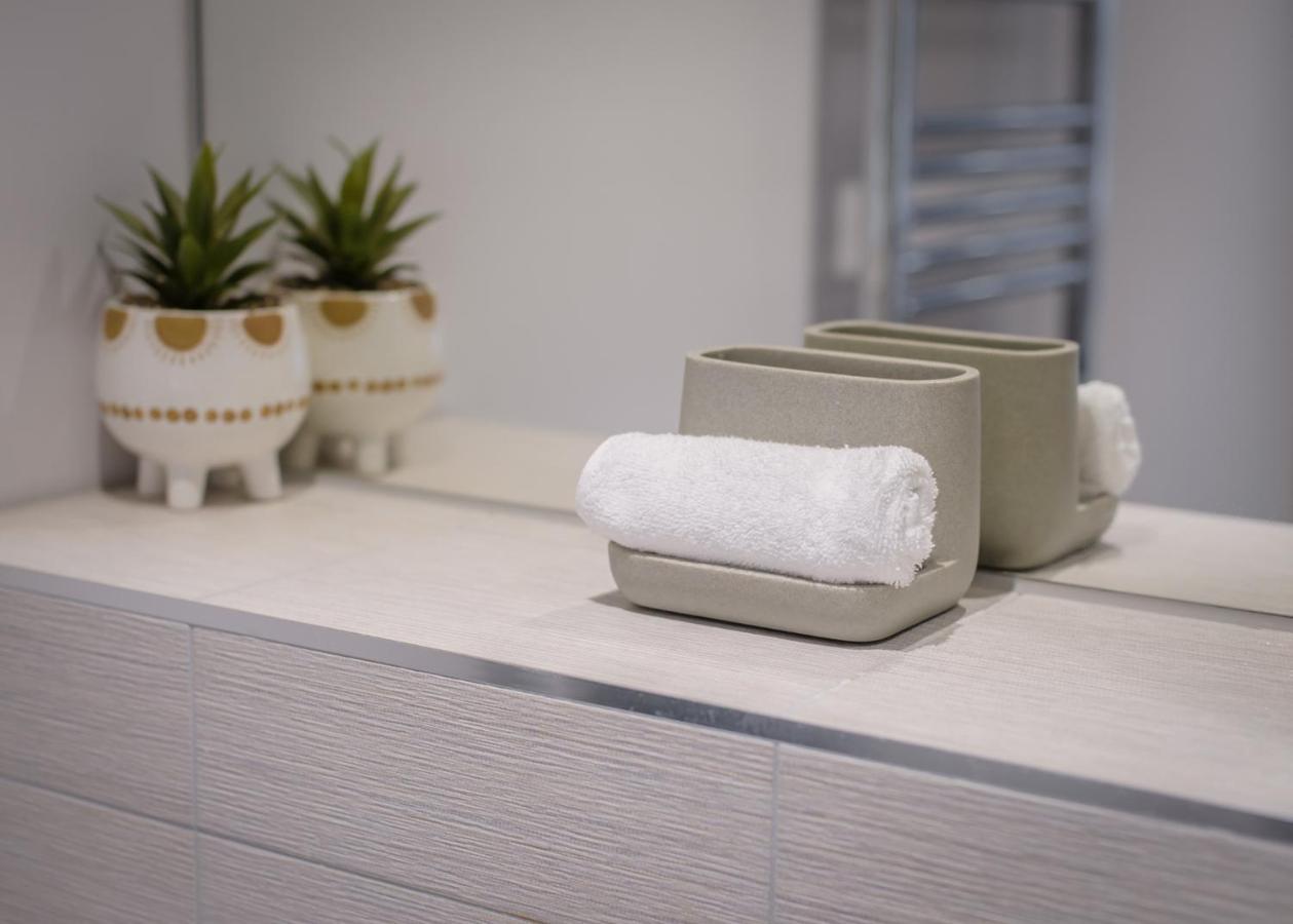 Gorgeous Spacious 2 Bed 2 Bath Apartment 레스터 외부 사진